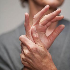 pain in the joints of the fingers